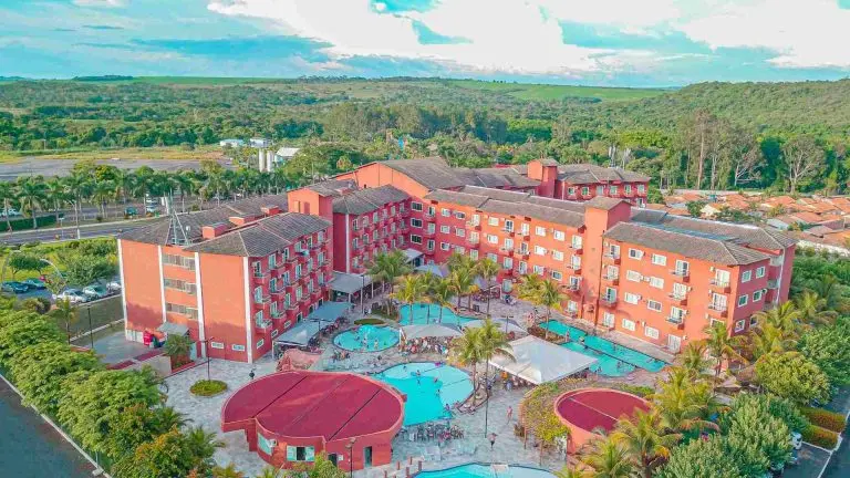 Lagoa Quente Hotel
